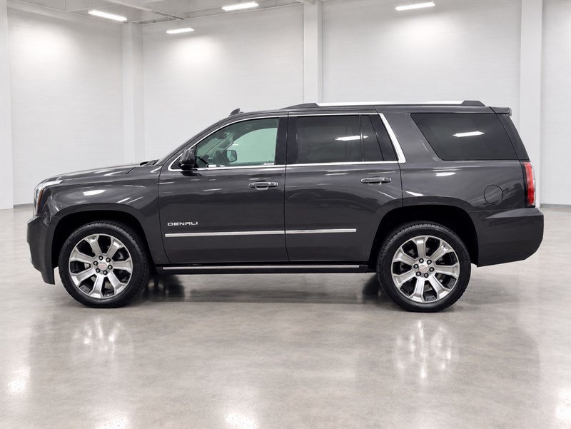 Used 2017 GMC Yukon Denali w/ Open Road Package AWD/4WD image 2