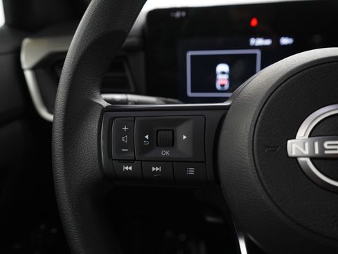 Used 2025 Nissan Kicks S FWD image 24