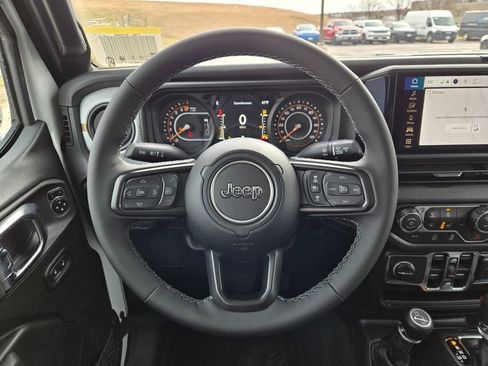 New 2026 Jeep Gladiator Sport AWD/4WD image 18