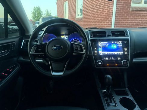 Used 2018 Subaru Outback 2.5i Limited image 15