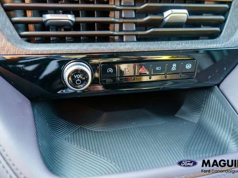 New 2026 Ford Explorer Platinum AWD/4WD image 22