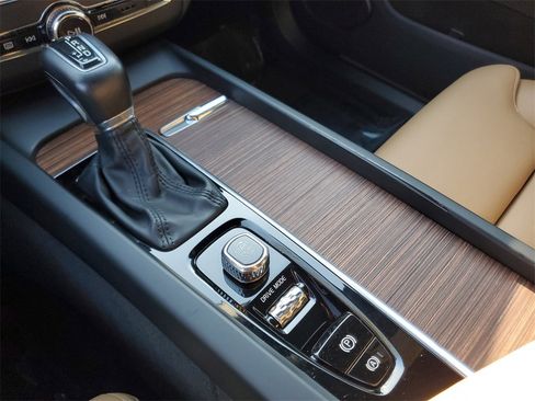 Used 2020 Volvo XC60 T5 Inscription image 27