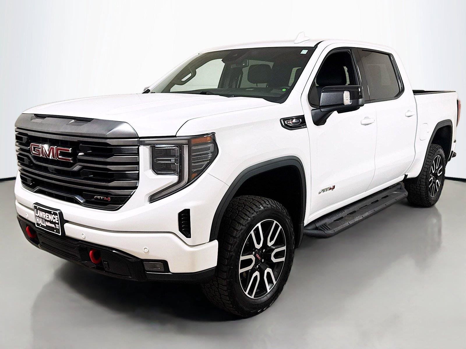 Used 2024 GMC Sierra 1500 AT4 w/ AT4 Preferred Package AWD/4WD image 1