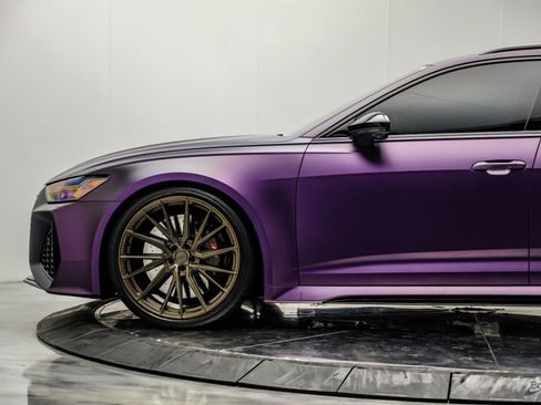 Used 2023 Audi RS 6 w/ Black Optic Package image 10