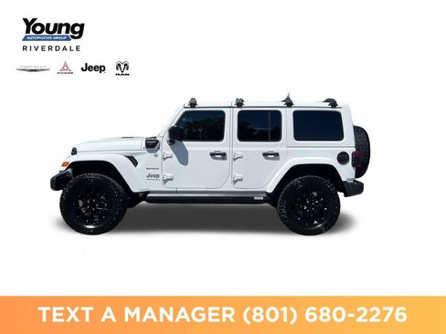 Used 2023 Jeep Wrangler Unlimited Sahara w/ Cold Weather Group AWD/4WD image 2