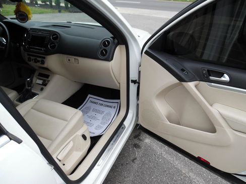 Used 2016 Volkswagen Tiguan R-Line image 20