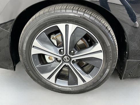 Used 2019 Nissan Leaf SV w/ SV All Weather Package FWD image 30