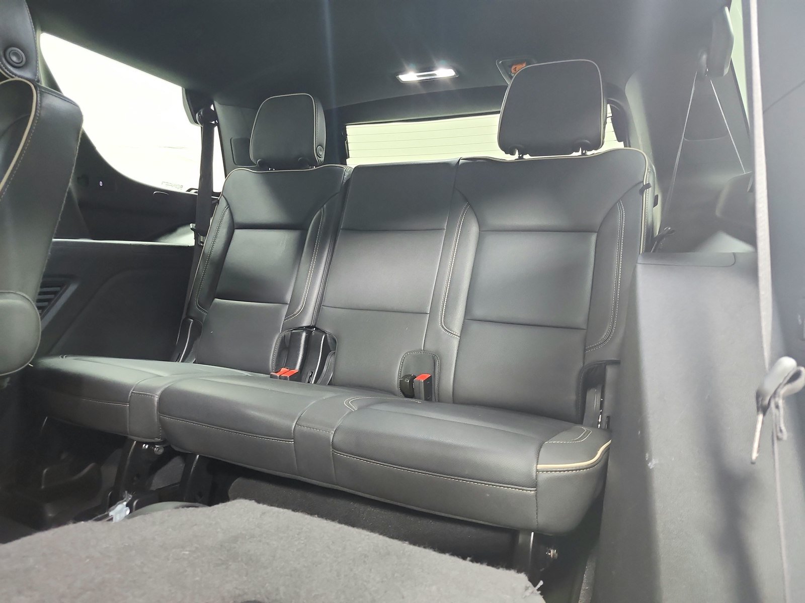 Used 2024 Chevrolet Tahoe Premier RWD image 39