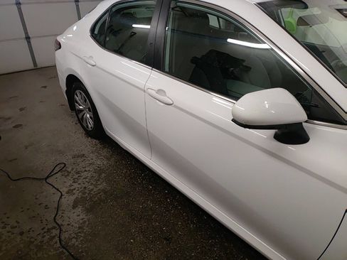 Used 2022 Toyota Camry LE image 7