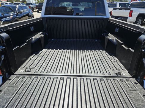 New 2025 Toyota Tacoma SR5 image 9