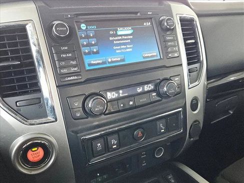 Used 2018 Nissan Titan SV w/ SV Convenience Package image 11