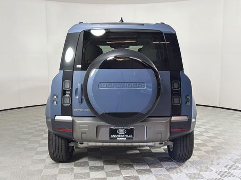 New 2026 Land Rover Defender 110 S image 4