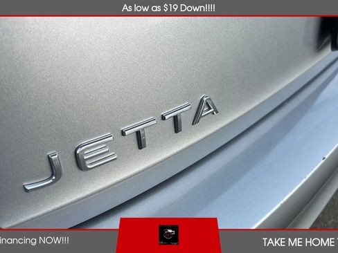 Used 2024 Volkswagen Jetta SE image 22