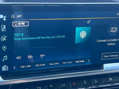 Used 2023 Chevrolet Silverado 1500 LTZ w/ Technology Package image 17