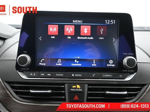 Used 2024 Nissan Altima 2.5 SV AWD/4WD image 14