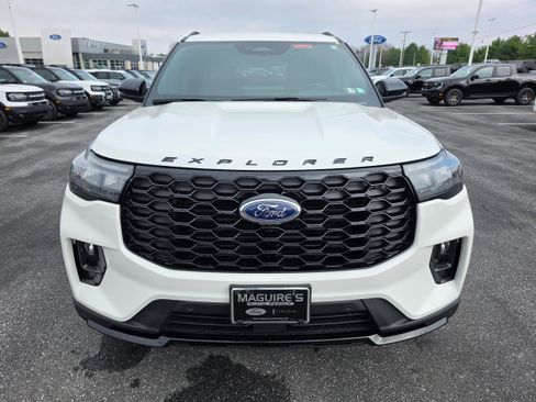 New 2026 Ford Explorer ST-Line image 15