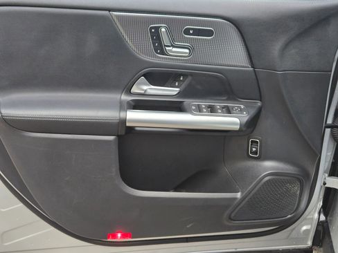 Used 2023 Mercedes-Benz GLA 250 4MATIC image 10