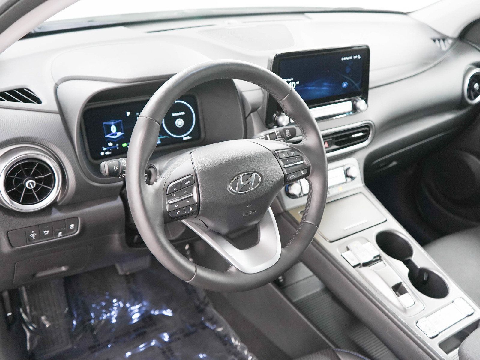 Certified 2023 Hyundai Kona Limited w/ Cargo Package FWD image 20