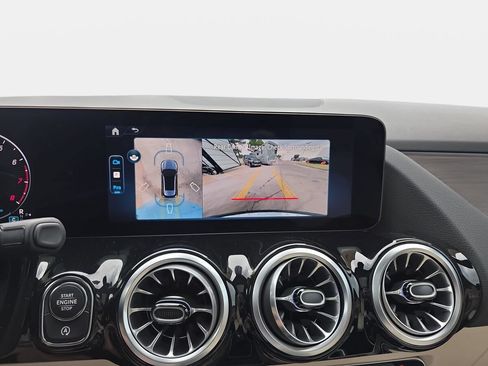 New 2026 Mercedes-Benz GLA 250 image 23