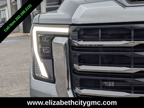 Used 2026 GMC Sierra 2500 SLE w/ SLE Value Package; AWD/4WD image 11