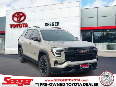 Used 2025 GMC Terrain Elevation w/ Elevation Premium Package AWD/4WD image 1