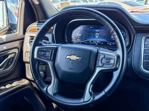 Used 2023 Chevrolet Suburban Premier RWD image 19