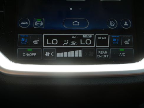 Used 2023 Subaru Ascent Touring AWD/4WD image 24
