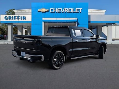 Used 2025 Chevrolet Silverado 1500 LTZ AWD/4WD image 4