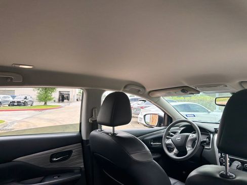 Used 2017 Nissan Murano SL w/ Cargo Package FWD image 9