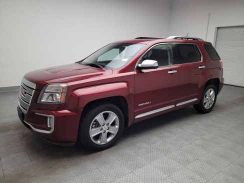 Used 2016 GMC Terrain Denali image 2