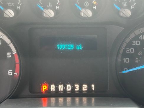 Used 2016 Ford F550 2WD Regular Cab Super Duty image 31