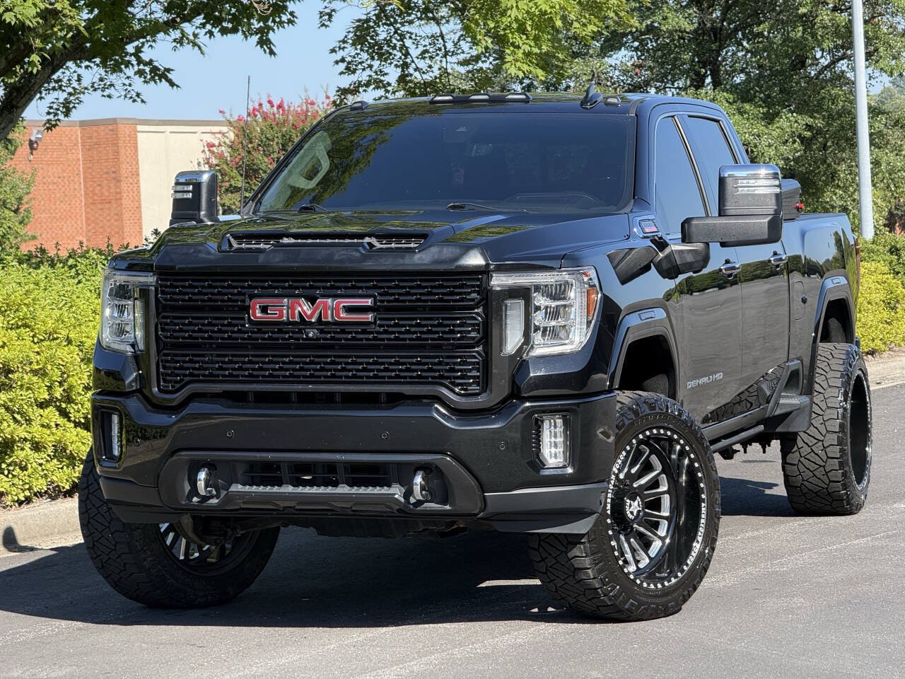 Used 2020 GMC Sierra 3500 Denali w/ Denali Ultimate Package AWD/4WD image 1