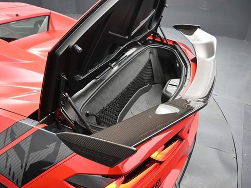 Used 2024 Chevrolet Corvette Z06 w/ Z07 Performance Package image 17