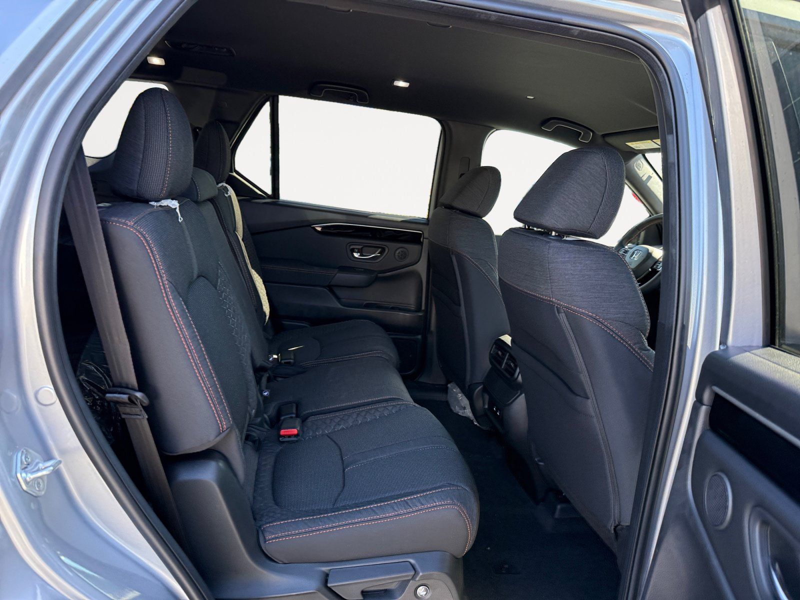 New 2026 Honda Pilot Sport image 18