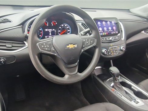 Used 2023 Chevrolet Malibu LT image 32