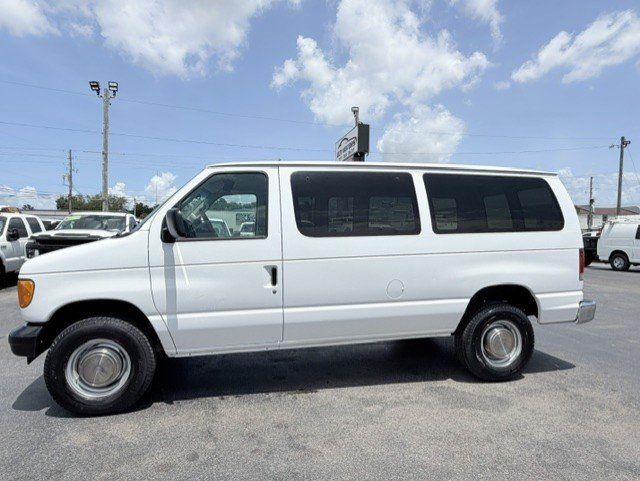 Used 2003 Ford E-350 and Econoline 350 Super Duty RWD image 8