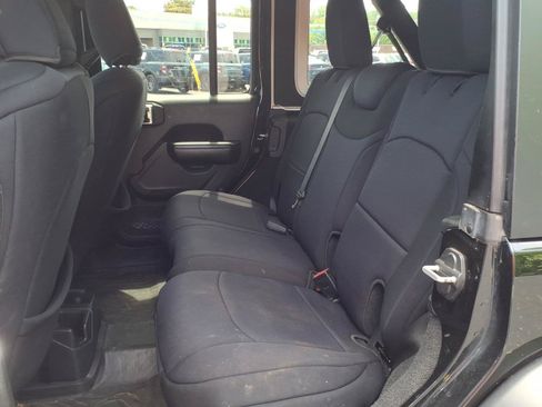 Used 2020 Jeep Wrangler Unlimited Sport AWD/4WD image 4