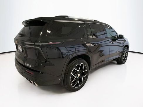 Used 2026 Chevrolet Traverse High Country w/ LPO, Floor Liner Package AWD/4WD image 7