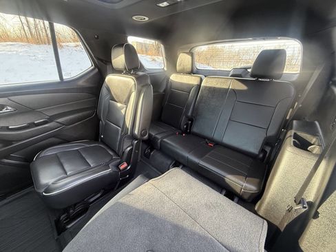 Used 2023 Chevrolet Traverse Premier w/ Redline Edition image 10