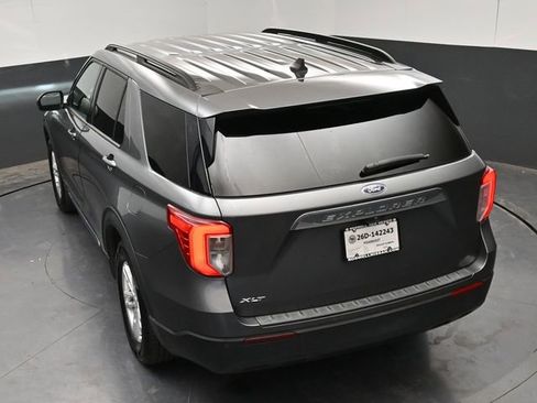 Used 2023 Ford Explorer XLT RWD image 23