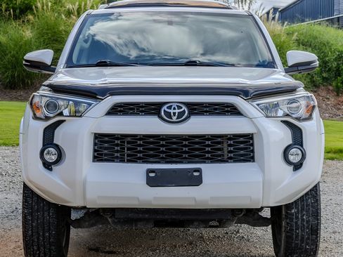 Used 2015 Toyota 4Runner SR5 Premium RWD image 8