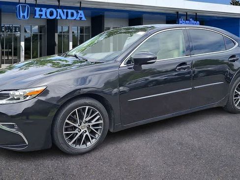 Used 2017 Lexus ES 350 w/ Navigation System Package FWD image 4