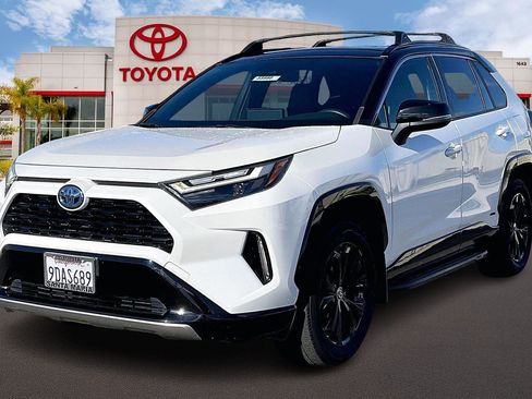 Certified 2022 Toyota RAV4 XSE image 11