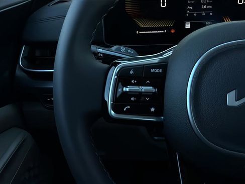 New 2026 Kia Carnival LXS image 25