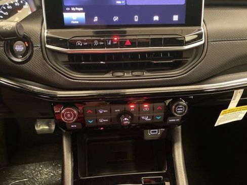 Used 2026 Jeep Compass Latitude w/ Quick Order Package 29K image 12