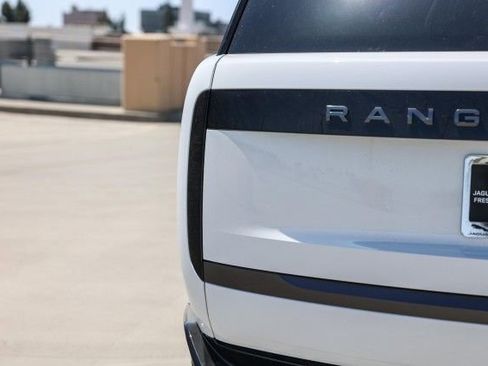 New 2025 Land Rover Range Rover SE image 7