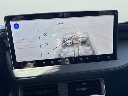 New 2025 Ford Maverick Lariat w/ Black Appearance Package image 17