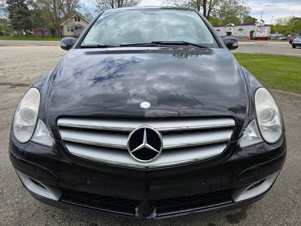 Used 2007 Mercedes-Benz R 350 4MATIC w/ P1 Pkg image 2
