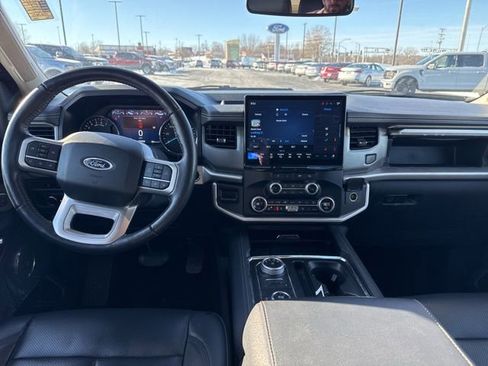 Certified 2024 Ford Expedition Max XLT image 10