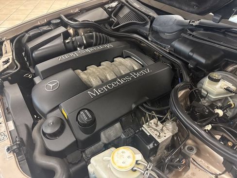 Used 2000 Mercedes-Benz E 430 Sedan image 28